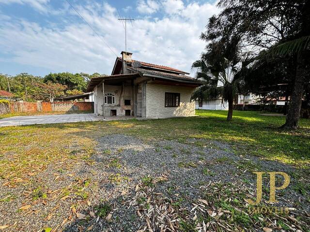 #012 - Casa para Venda em Balneário Barra do Sul - SC