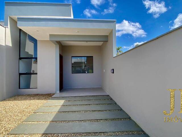 #027 - Casa para Venda em Balneário Barra do Sul - SC
