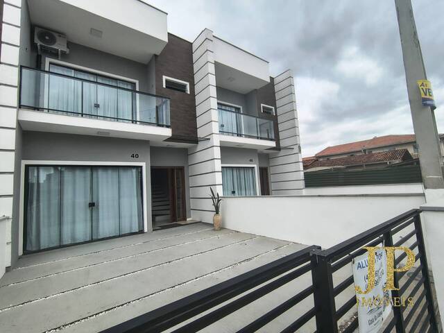 #88 - Casa para Venda em Balneário Barra do Sul - SC
