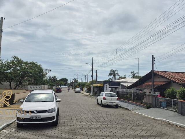 Casa para Venda em Balneário Barra do Sul - 5