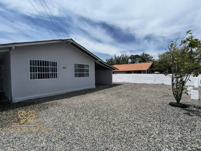 #116 - Casa para Venda em Balneário Barra do Sul - SC
