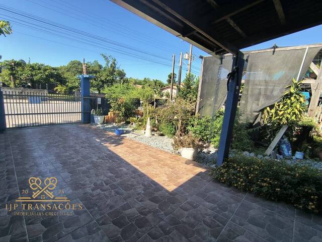 #129 - Casa para Venda em Balneário Barra do Sul - SC - 2
