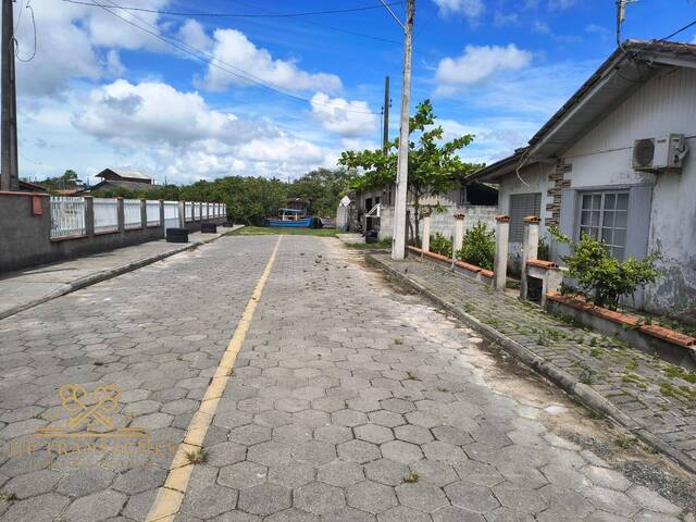 Casa para Venda em Balneário Barra do Sul - 3