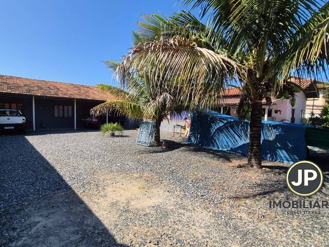 #138 - Casa para Venda em Balneário Barra do Sul - SC - 2