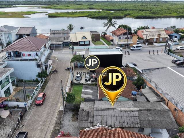 #70 - Casa para Venda em Balneário Barra do Sul - SC - 2