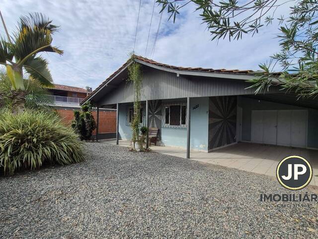 Casa para Venda em Balneário Barra do Sul - 2