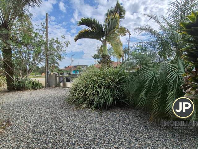 Casa para Venda em Balneário Barra do Sul - 3
