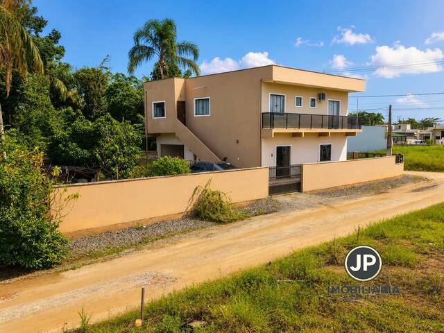 #147 - Casa para Venda em Balneário Barra do Sul - SC - 2