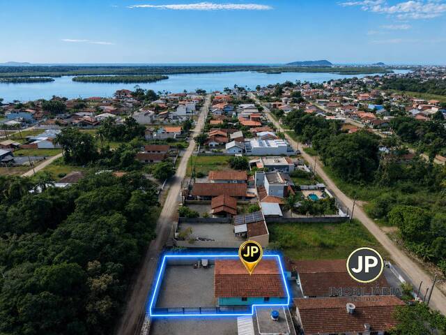 #144 - Casa para Venda em Balneário Barra do Sul - SC - 3