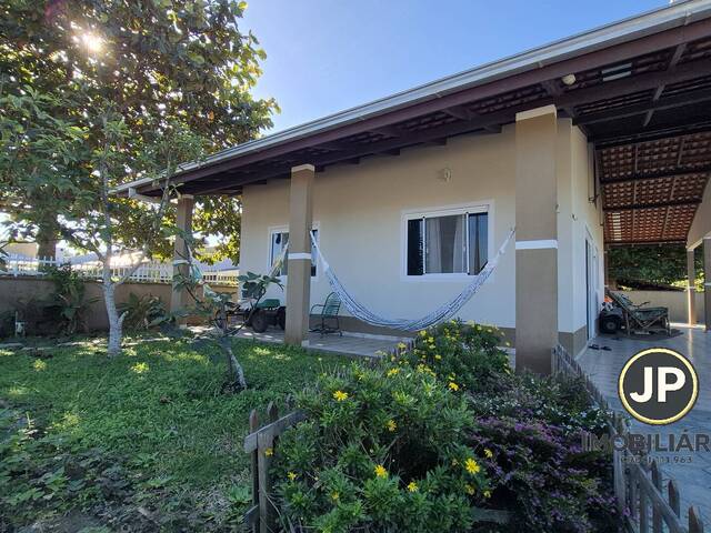 Casa para Venda em Balneário Barra do Sul - 2