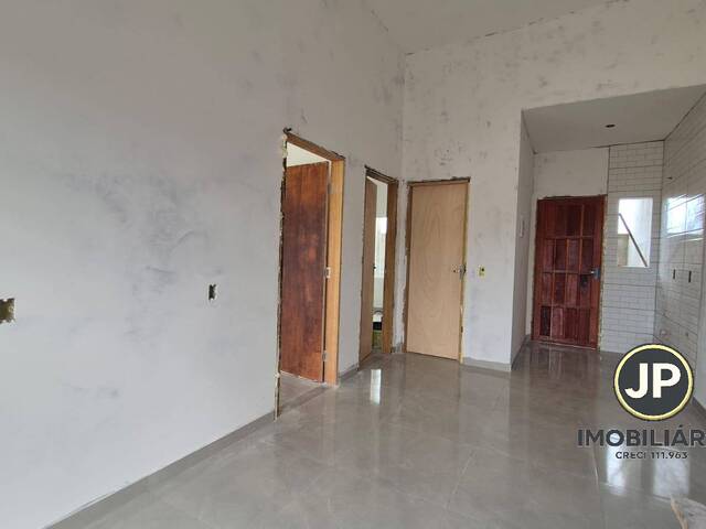 Casa para Venda em Balneário Barra do Sul - 2