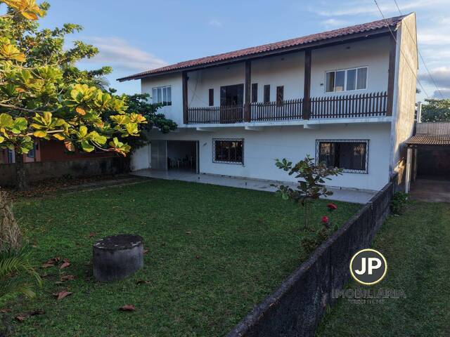 #185 - Casa para Venda em Balneário Barra do Sul - SC - 2