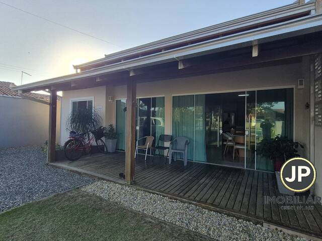 #200 - Casa para Venda em Balneário Barra do Sul - SC - 1