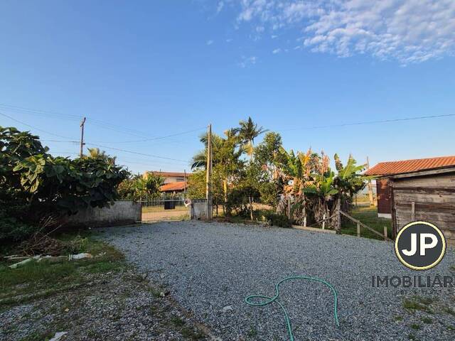 Casa para Venda em Balneário Barra do Sul - 4